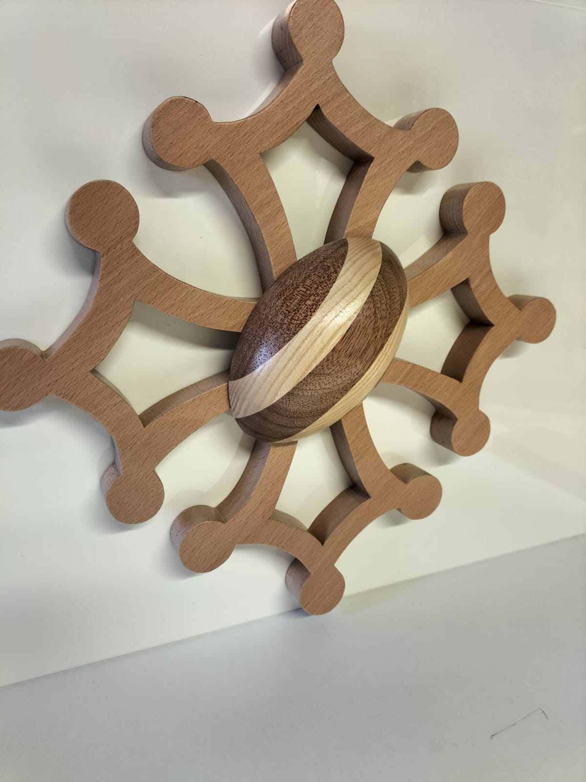 Objet en bois: Croix Occitane de décoration